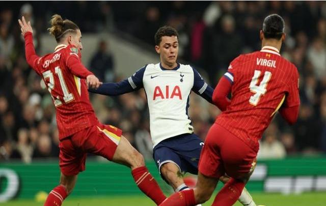 沙巴体育-关于利物浦前锋连场破门，助球队保持不败的信息