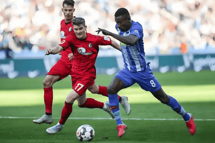 沙巴体育平台-包含弗赖堡惊险逆转，保住主场不败纪录的词条