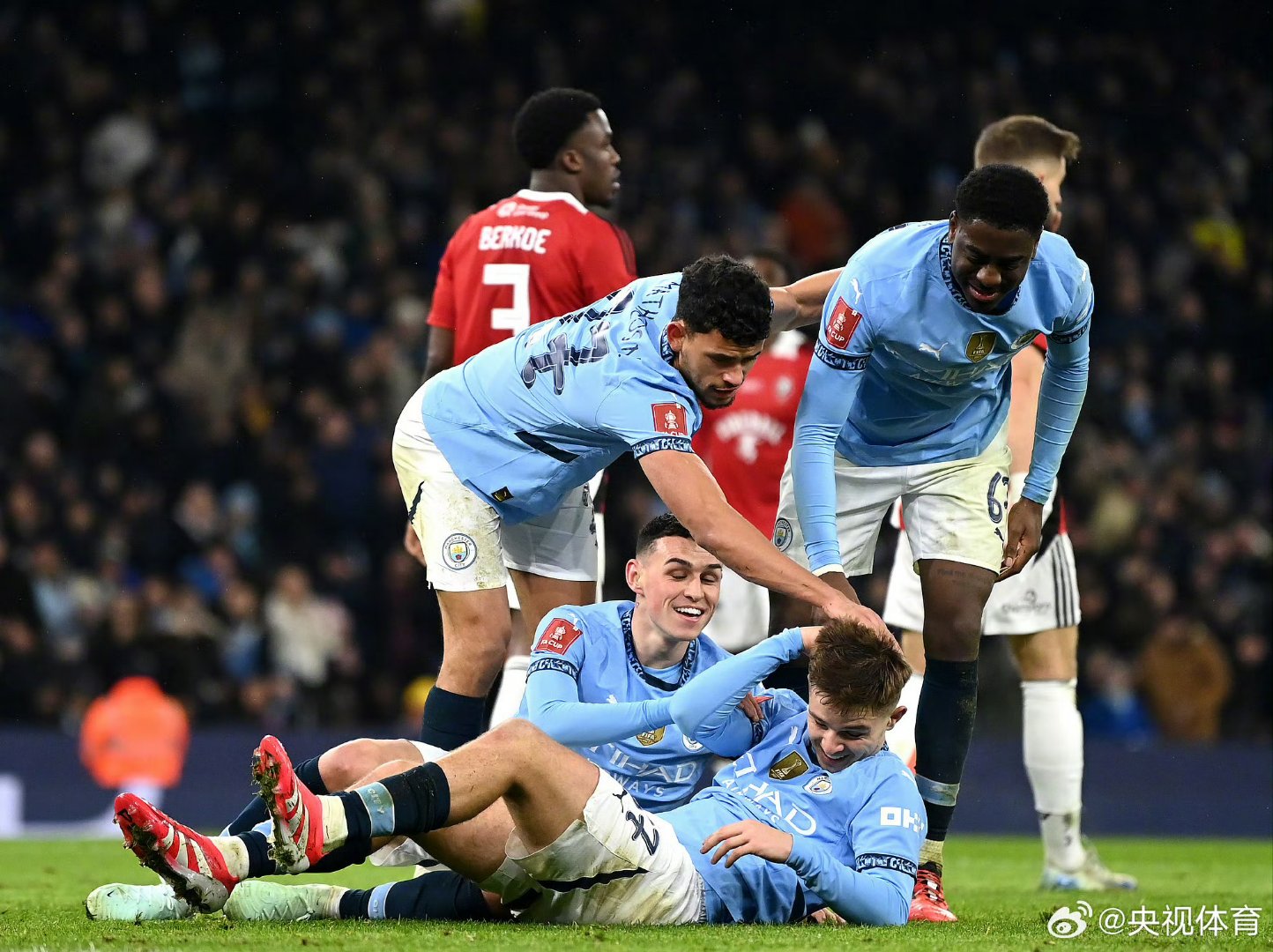 沙巴体育直播-英格兰队糟糕表现,止步八强赛